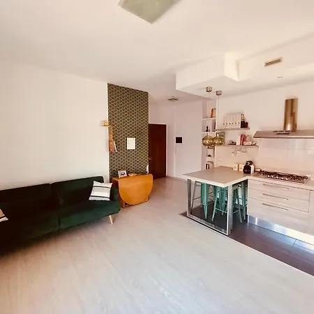 Blondie's House Apartment *